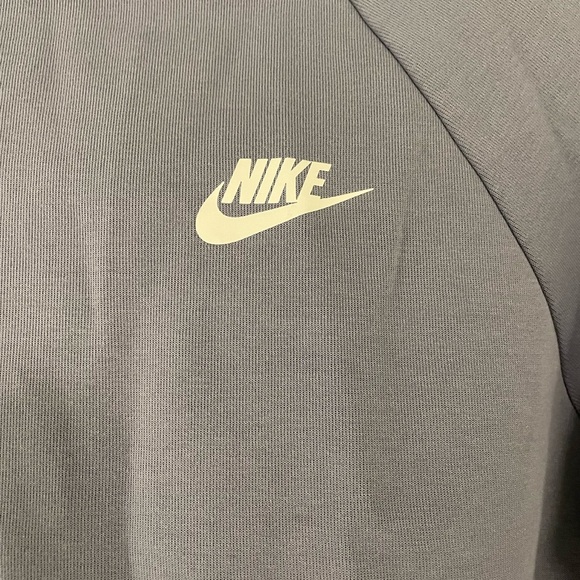 Nike Sportswear Tech Fleece Hoodie Womens Size Small - Picture 5 of 10